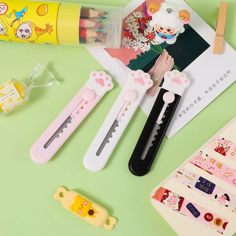 Portable And Cute Plastic Cat Claw Mini Utility Knife