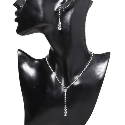 Fashion Geometric Rhinestone Inlay Rhinestones Women's Earrings Necklace 1 Set