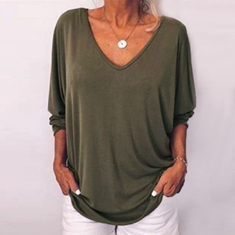 Fashion Solid Color Polyester V Neck 3/4 Length Sleeve Batwing Sleeve Button T-shirt