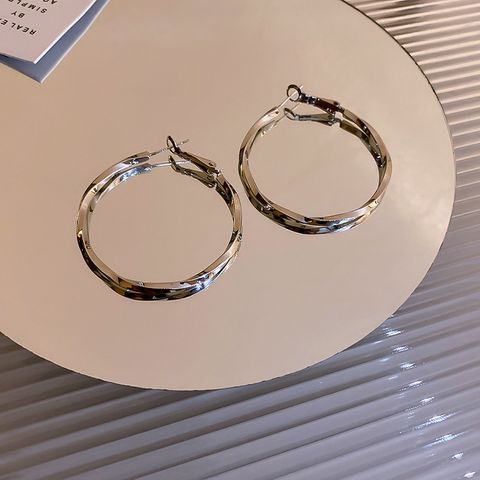 1 Pair Simple Style Geometric Inlay Alloy Rhinestones Hoop Earrings