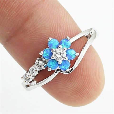 1 Piece Fashion Flower Alloy Inlay Opal Women's Rings