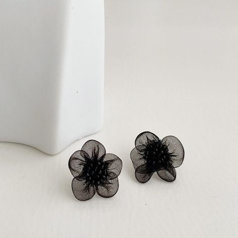 1 Pair Fashion Flower Metal Plating Women's Drop Earrings Ear Studs