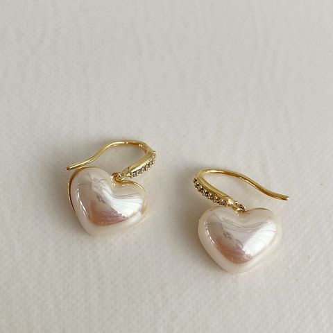 1 Pair Fashion Heart Shape Metal Inlay Pearl Zircon Women's Drop Earrings