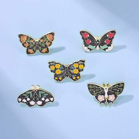 Fashion Flower Butterfly Alloy Stoving Varnish Unisex Brooches
