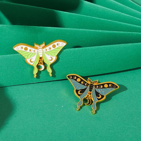 Fashion Animal Butterfly Alloy Stoving Varnish Unisex Brooches