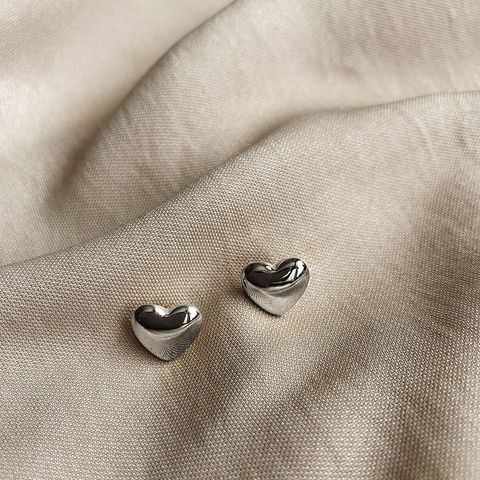 Sweet Heart Shape Titanium Steel Earrings 1 Pair