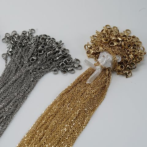 Einfacher Stil Einfarbig Rostfreier Stahl Kette 18 Karat Vergoldet Halskette