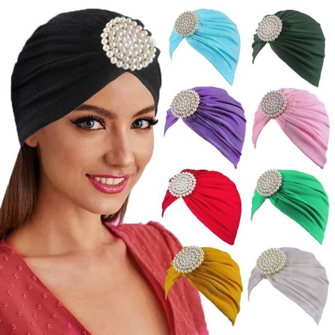 Women's Simple Style Solid Color Handmade Beanie Hat