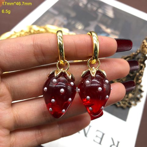 1 Pair Retro Strawberry Alloy Plating Inlay Pearl Women's Drop Earrings