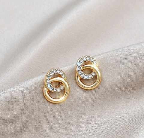 1 Pair Simple Style Triangle Square Flower Metal Plating Inlay Rhinestones Pearl Women's Earrings
