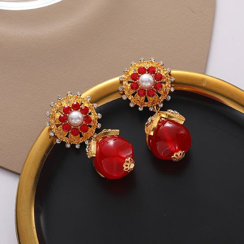 1 Pair Elegant Vintage Style Flower Inlay Copper Artificial Pearls Zircon 18K Gold Plated Drop Earrings