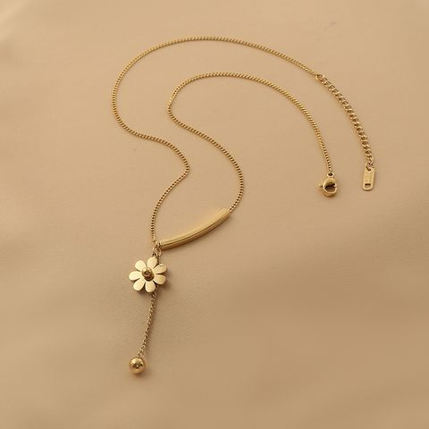 Simple Style Flower Titanium Steel Plating Gold Plated Pendant Necklace