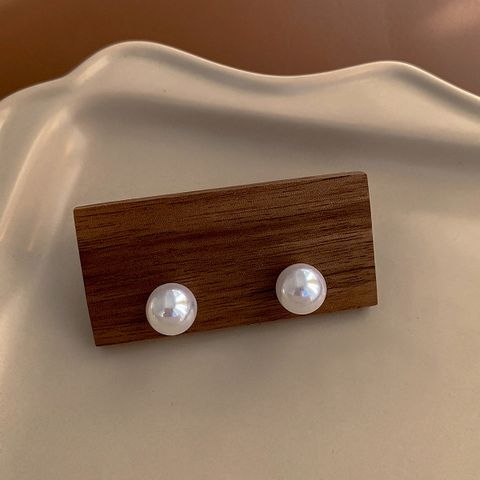 1 Pair Elegant Solid Color Plating Inlay Sterling Silver Pearl Ear Studs