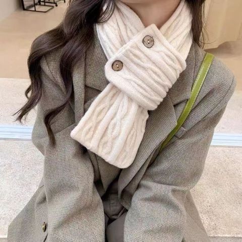 Women's Basic Simple Style Solid Color Knit Scarf