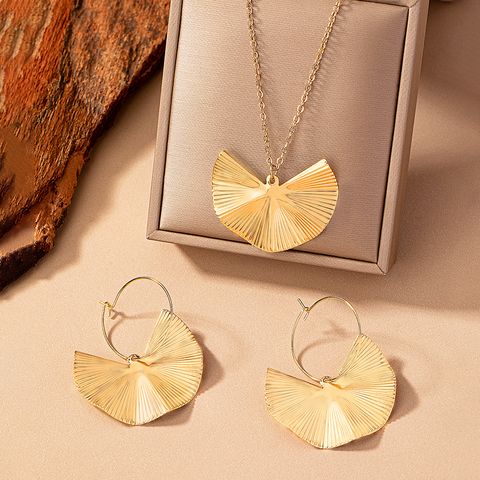 Retro Romantic Leaf Ginkgo Leaf Alloy Ferroalloy Plating 14k Gold Plated Women's Earrings Necklace