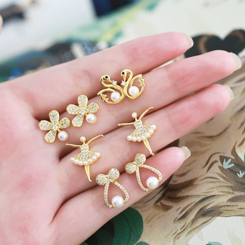 1 Pair Elegant Simple Style Flower Bow Knot Plating Inlay Copper Artificial Pearls Zircon 18k Gold Plated Ear Studs