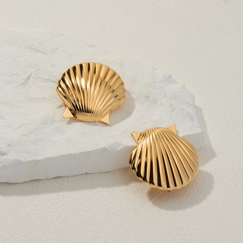1 Pair Casual Shell Plating Alloy Gold Plated Ear Studs