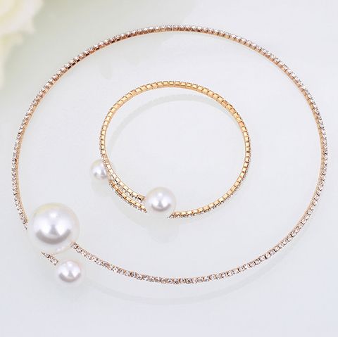 Simple Style Round Alloy Artificial Crystal Artificial Pearls Women's Bracelets Necklace Jewelry Set