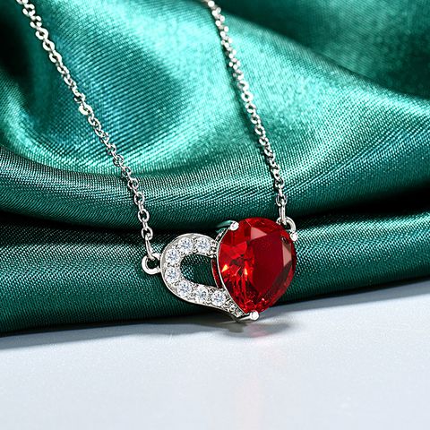 Wholesale Elegant Simple Style Heart Shape Titanium Steel Inlay Zircon Pendant Necklace