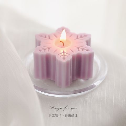 Pastoral Snowflake Wax Candle