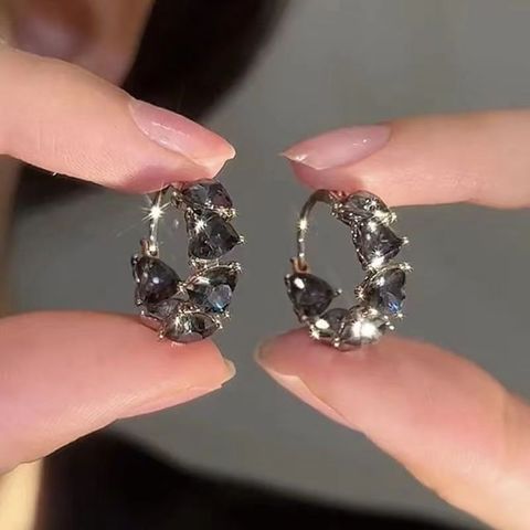 1 Pair Elegant Heart Shape Artificial Crystal Hoop Earrings