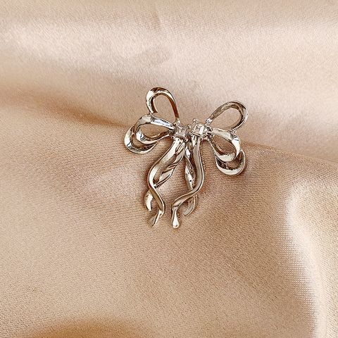 1 Pair Elegant Bow Knot Alloy White Gold Plated Ear Studs