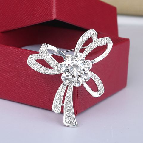 Elegant Lady Bow Knot Alloy Plating Inlay Artificial Crystal Women's Brooches
