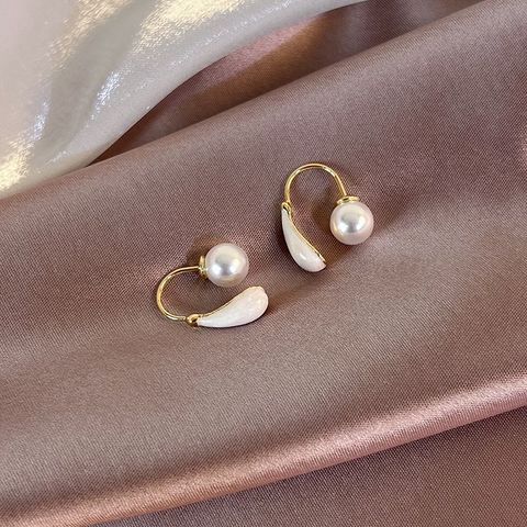 1 Pair Vintage Style Simple Style Round Inlay Alloy Pearl Gold Plated Ear Studs