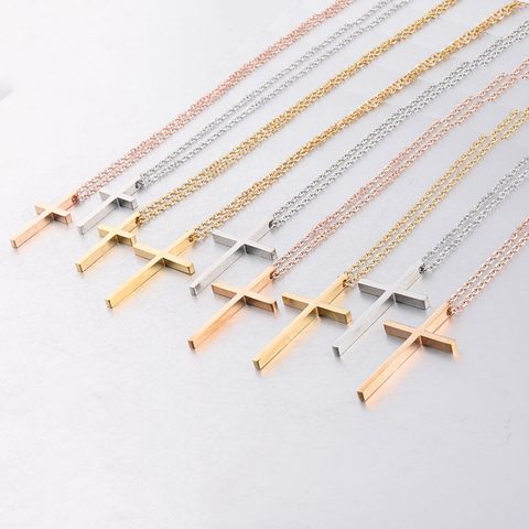 Rostfreier Stahl Titan Stahl 18 Karat Vergoldet Einfacher Stil Überzug Kreuzen Keiner Halskette Mit Anhänger