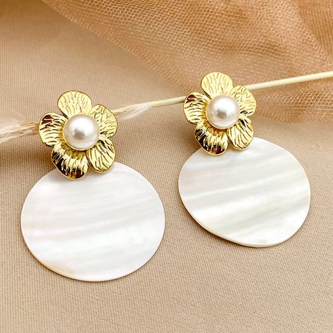 1 Pair Elegant Cute Simple Style Flower Plating Inlay 304 Stainless Steel Pearl Shell Gold Plated Drop Earrings