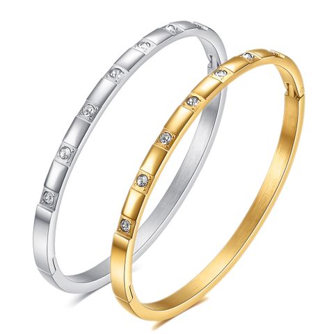 Wholesale Simple Style Round Stainless Steel Plating Inlay 18k Gold Plated Zircon Bangle