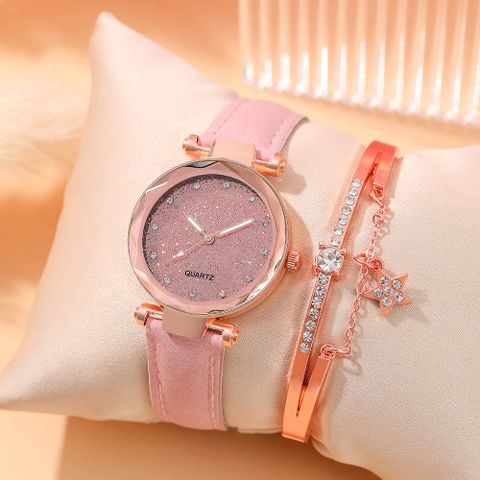 Casual Round Buckle Quartz Women's Watches