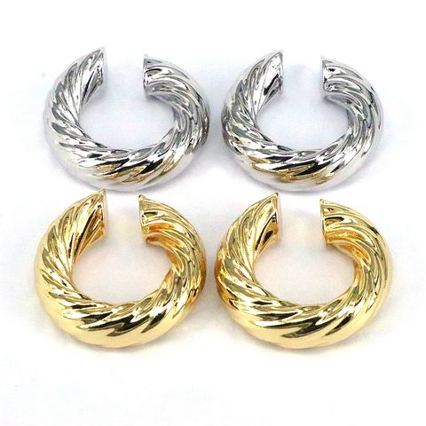 1 Pair Elegant Luxurious Solid Color Plating Copper 18k Gold Plated Ear Cuffs