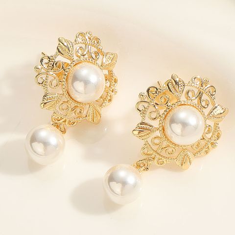 1 Pair Simple Style Commute Flower Plating Inlay Copper Pearl Zircon 14k Gold Plated Drop Earrings