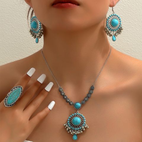 Vintage Style Oval Alloy Inlay Turquoise Women's Jewelry Set
