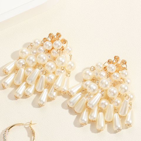 1 Pair Vintage Style Flower Plating Inlay Alloy Artificial Pearls Rhinestones 14k Gold Plated Drop Earrings