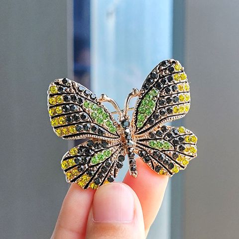 Sweet Butterfly Alloy Artificial Pearls Women's Brooches