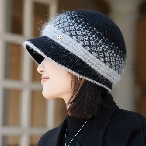 Women's Classic Style Solid Color Big Eaves Wool Cap