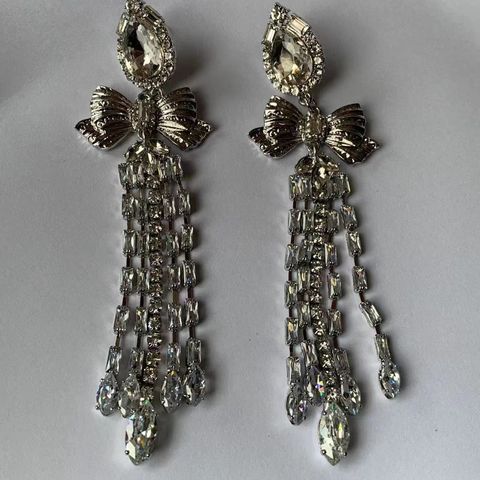 1 Pair Ig Style Elegant Bow Knot Tassel Plating Inlay Alloy Rhinestones Silver Plated Drop Earrings