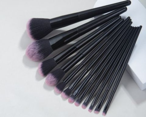 Simple Style Nylon Plastic Handgrip Makeup Brushes 1 Set