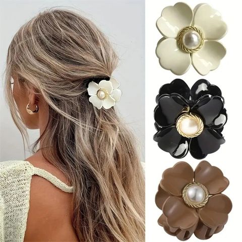 Women's Girl's French Style Simple Style Flower Synthetic Resin Pearl Hair Claws