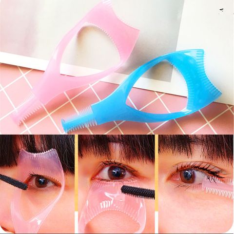 Lady Solid Color Plastic Eyelash Curler 1 Piece