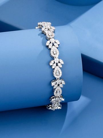 Glam Luxurious Maple Leaf Snowflake Brass White Gold Plated Zircon Bracelets In Bulk