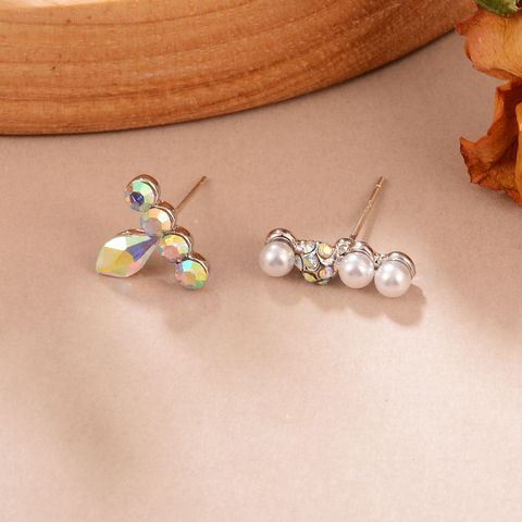 1 Pair Simple Style Asymmetrical Asymmetrical Plating Alloy Pearl Diamond White Gold Plated Ear Studs