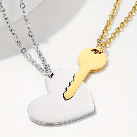 Simple Style Heart Shape Key Stainless Steel Plating 18k Gold Plated Pendant Necklace