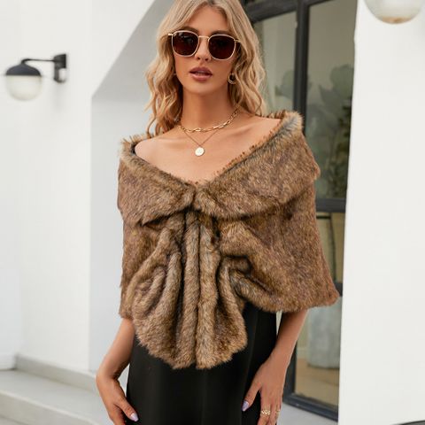 Women's Simple Style Solid Color Imitation Fur Spandex Acrylic Contrast Binding Shawl
