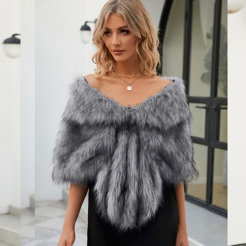 Women's Simple Style Solid Color Imitation Fur Spandex Acrylic Contrast Binding Shawl
