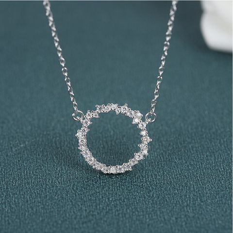 Simple Style Circle Alloy Plating Inlay Rhinestones Silver Plated Women's Pendant Necklace