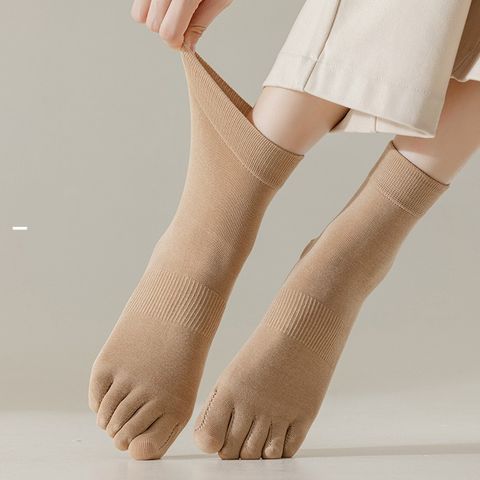 Women's Simple Style Solid Color Cotton Crew Socks A Pair