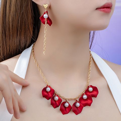 Shiny Petal Arylic Alloy Inlay Pearl Women's Jewelry Set